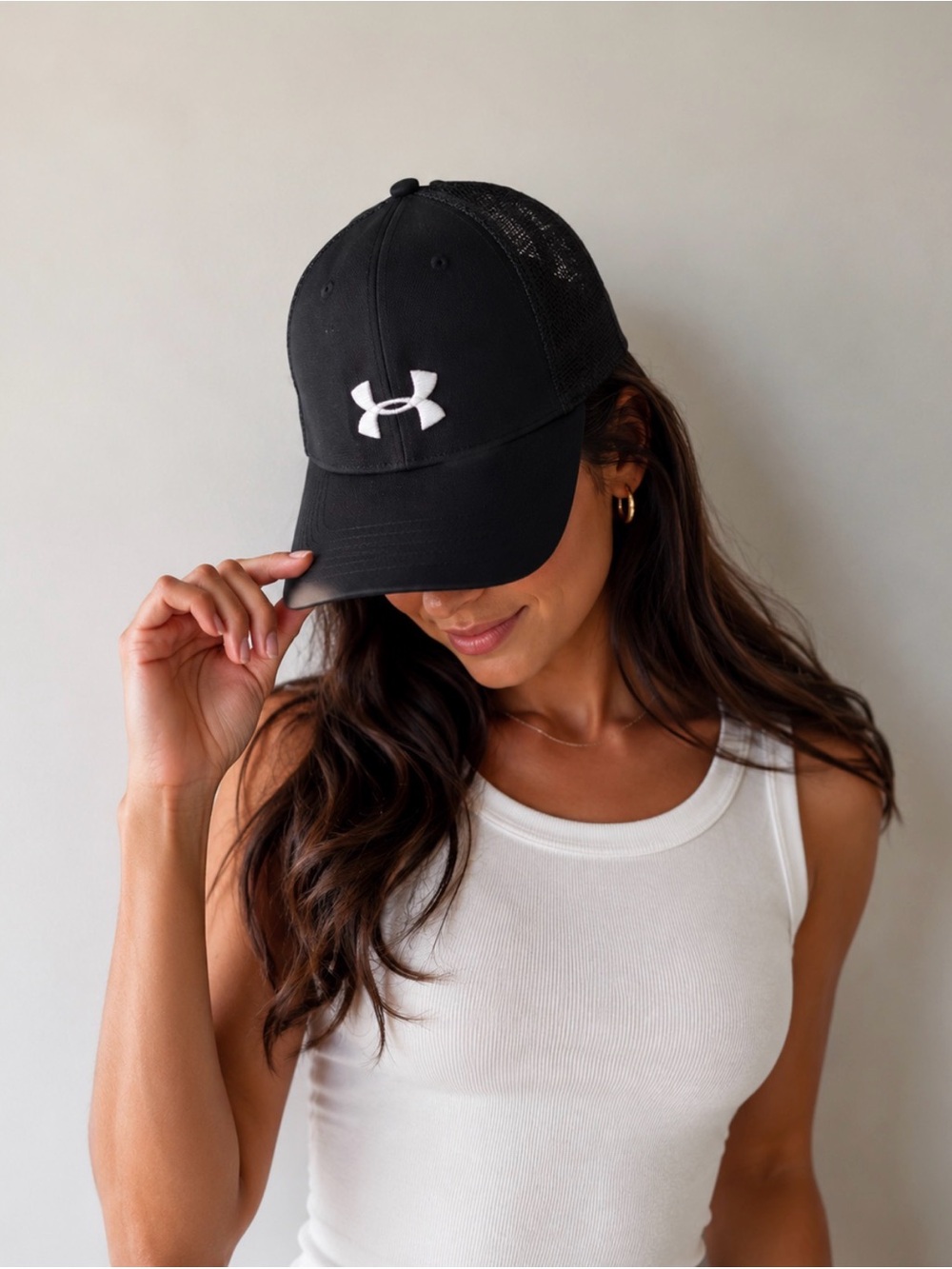 Classic Under Armour Sporty Black & White Adjustable Cap OS